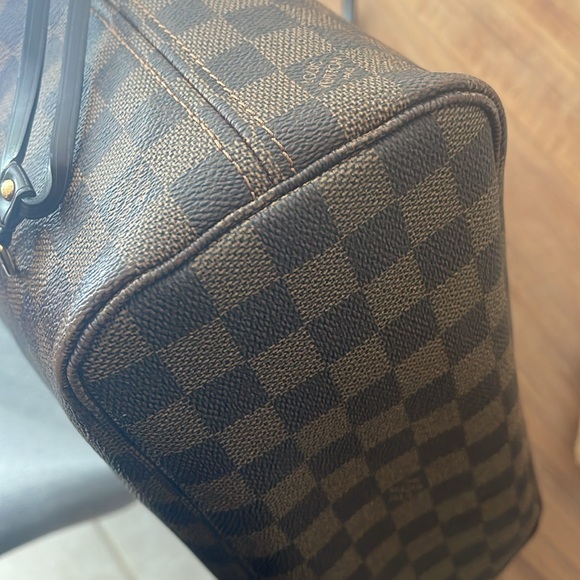 Authentic Louis Vuitton Neverfull PM - Picture 9 of 16
